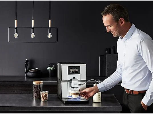 KRUPS EA 875 E Intuition Preference+ — Fuldautomatisk espressomaskine · Quattro Force · Farve-touchskærm · Sølv